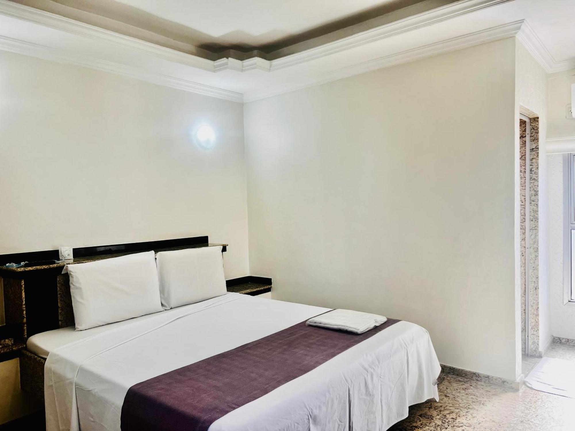 Hotel Buriti Stop (Adults Only) Goiânia Exteriör bild