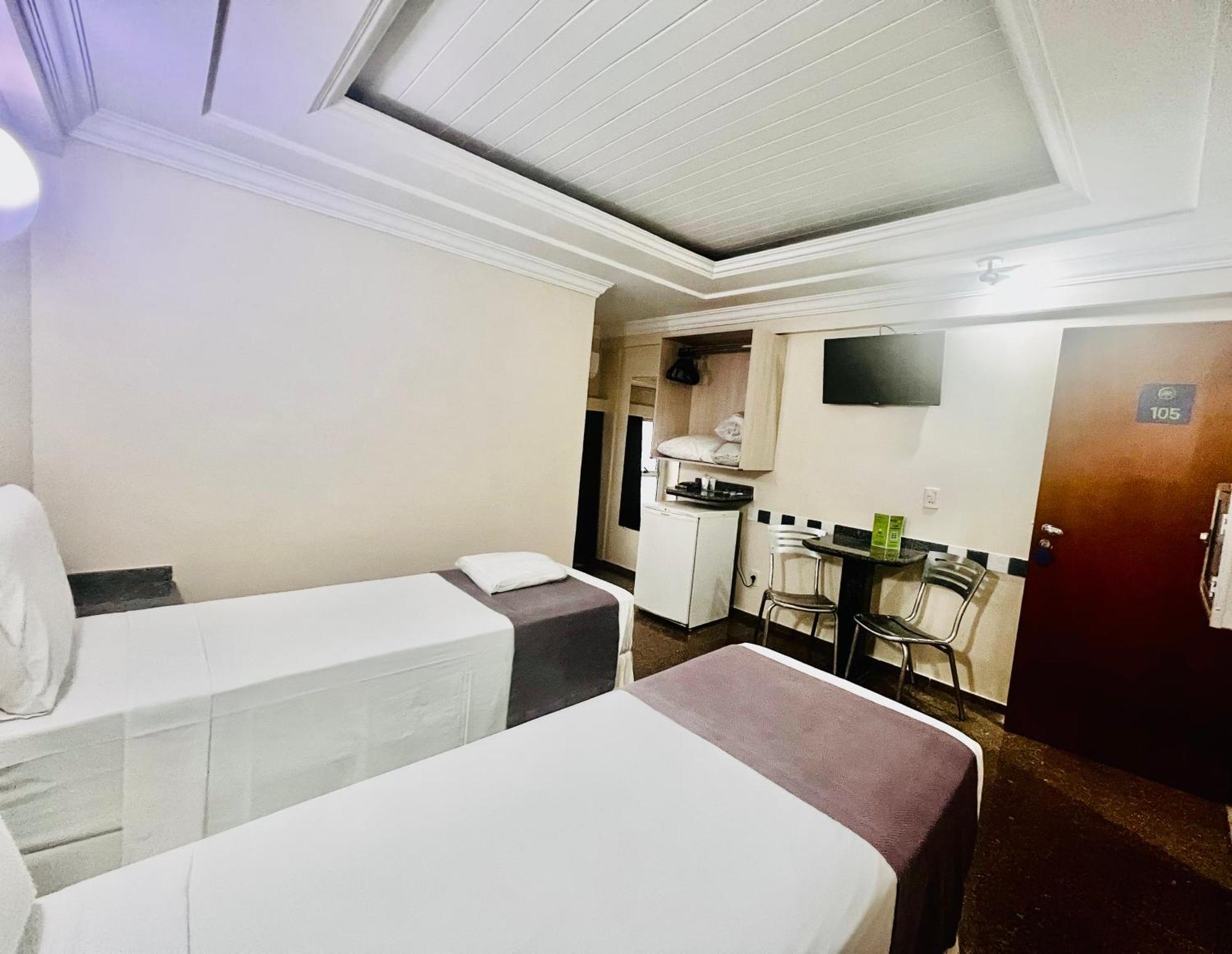 Hotel Buriti Stop (Adults Only) Goiânia Exteriör bild