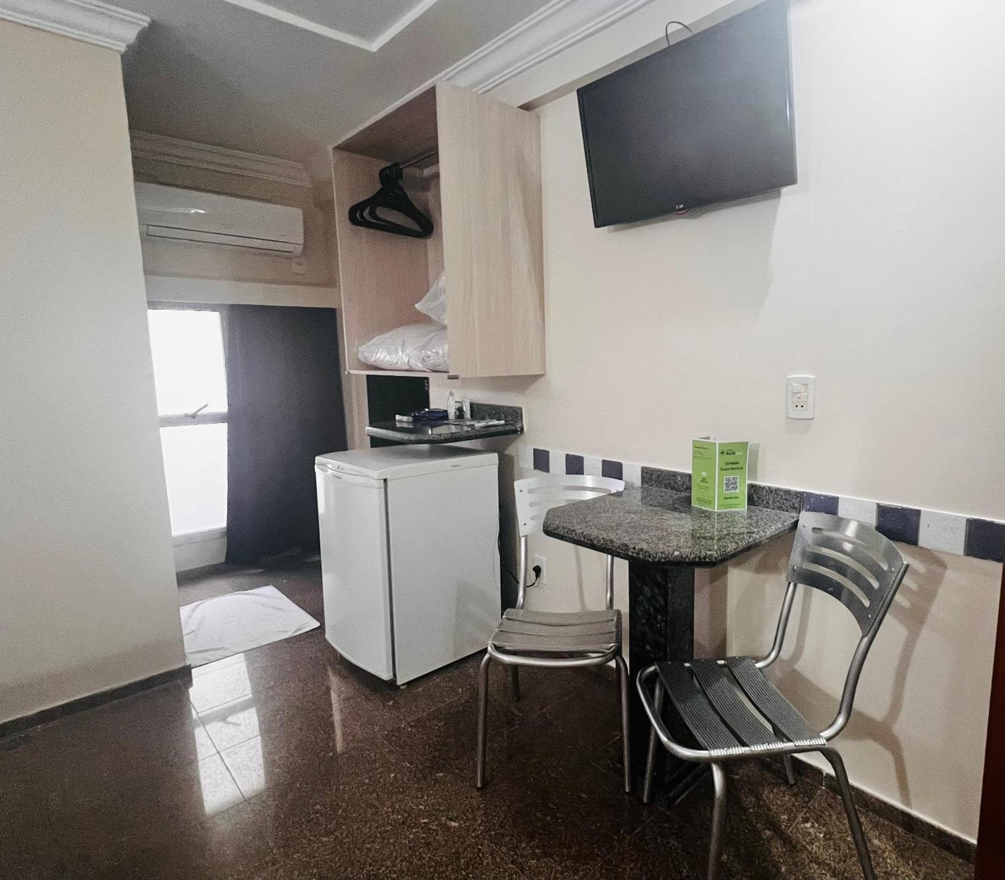 Hotel Buriti Stop (Adults Only) Goiânia Exteriör bild